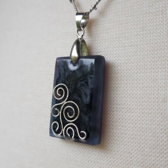 Handmade Pendant Necklace Floating Tie Dye Swirl Geometric Purple Pendant - Picture 5 of 9